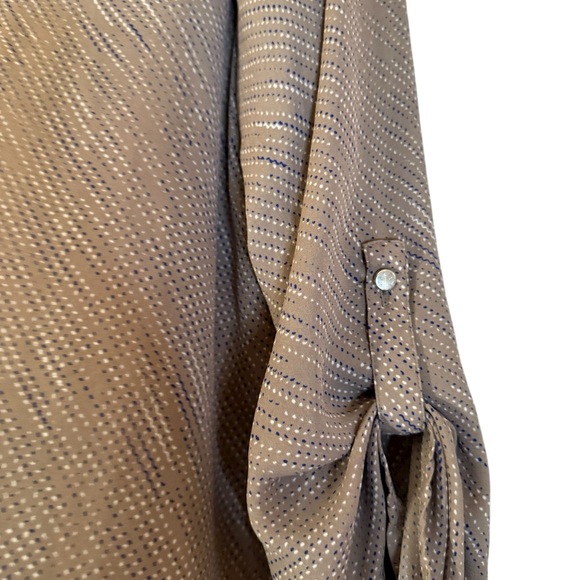 Woman’s Blouse Lot- XL, XXL, 1X- Ava & Viv, Express, Apt. 9 - Picture 7 of 9